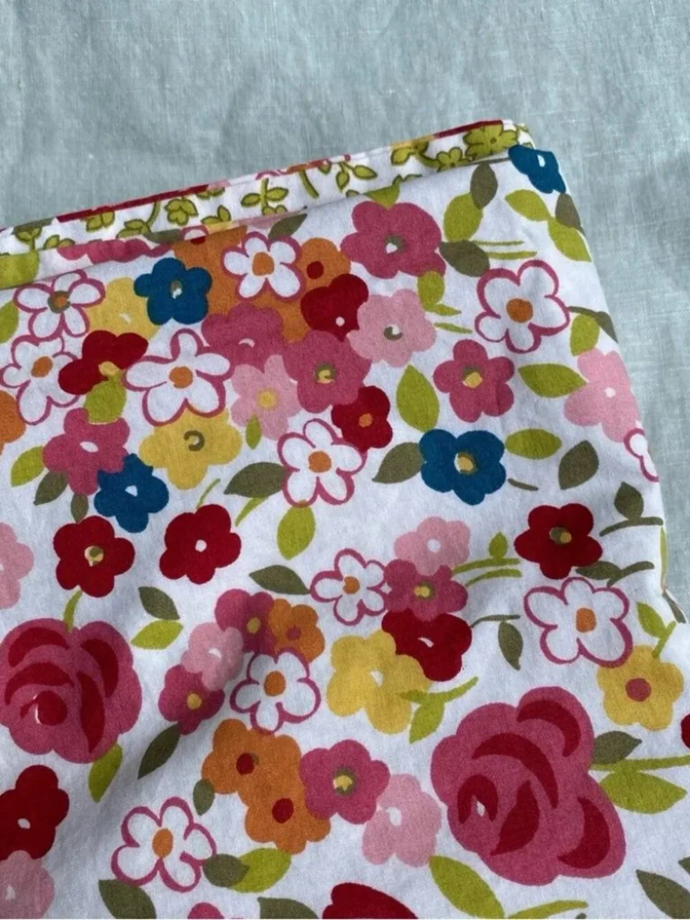 Set of 2 Pottery Barn 100% cotton pink & green floral standard shams